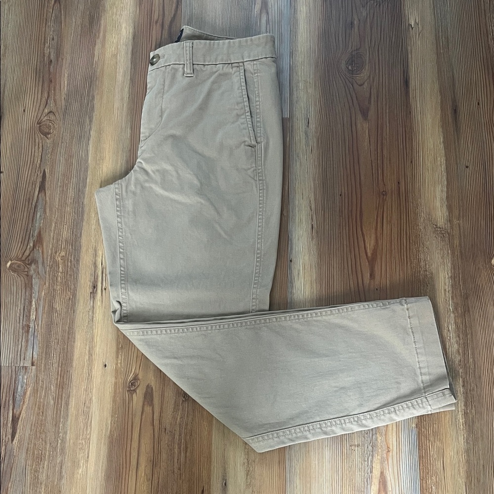 Women’s J. Crew Tan Chinos